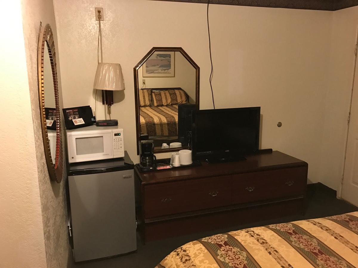 Budget Inn Of Brownfield 外观 照片