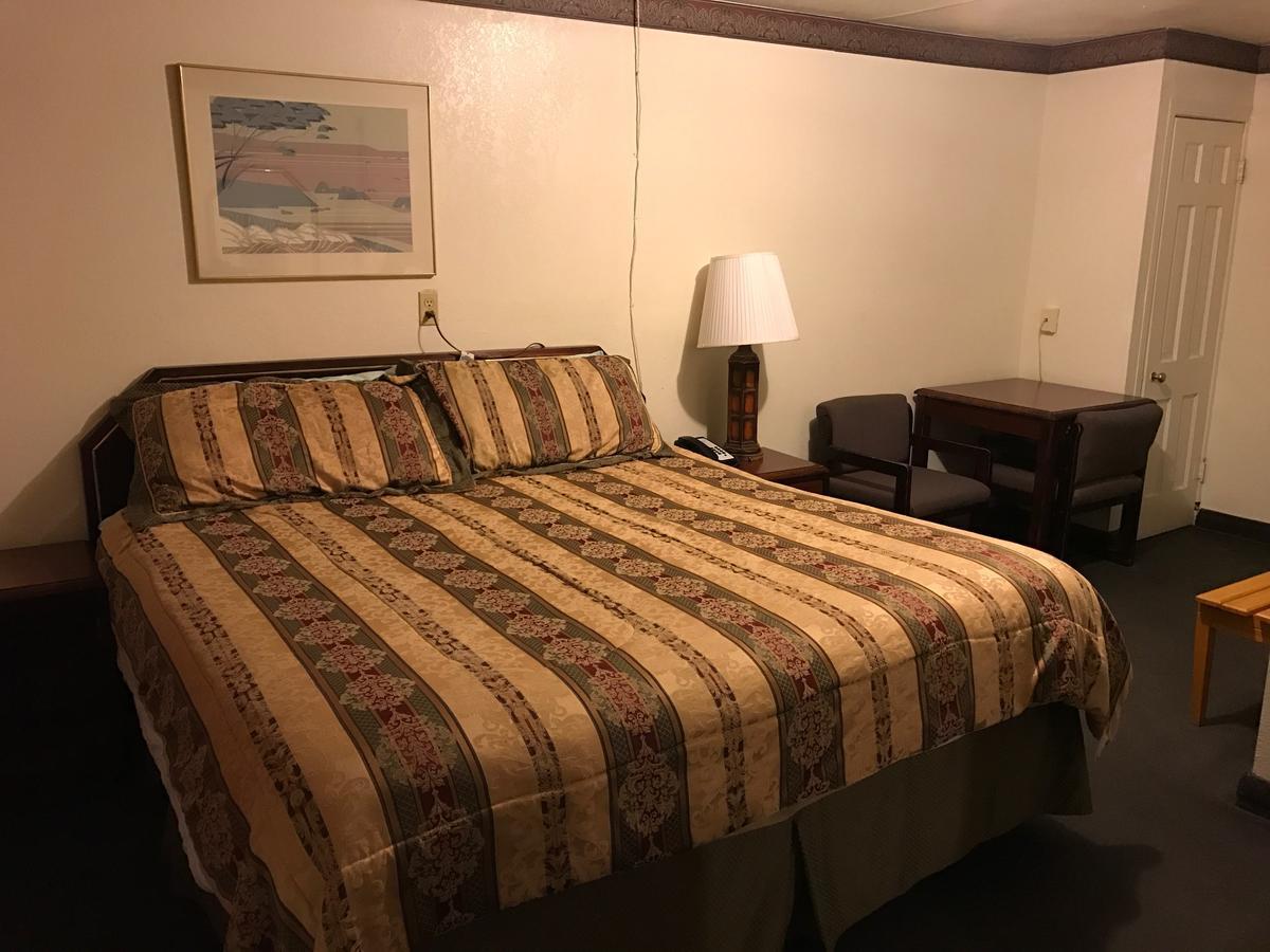 Budget Inn Of Brownfield 外观 照片