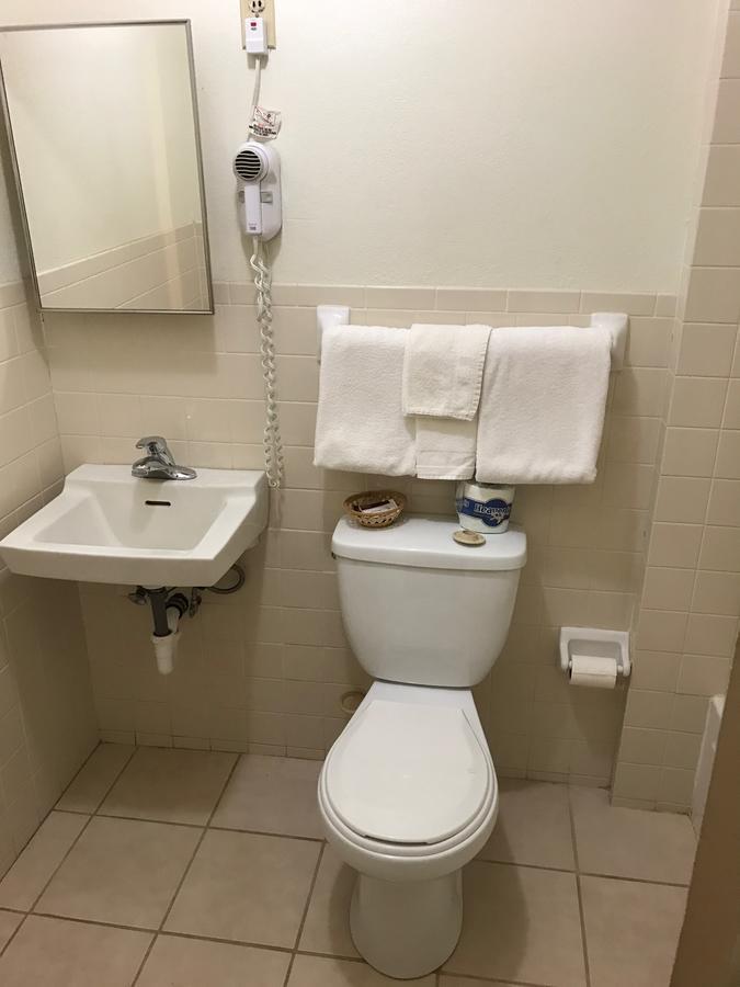 Budget Inn Of Brownfield 外观 照片